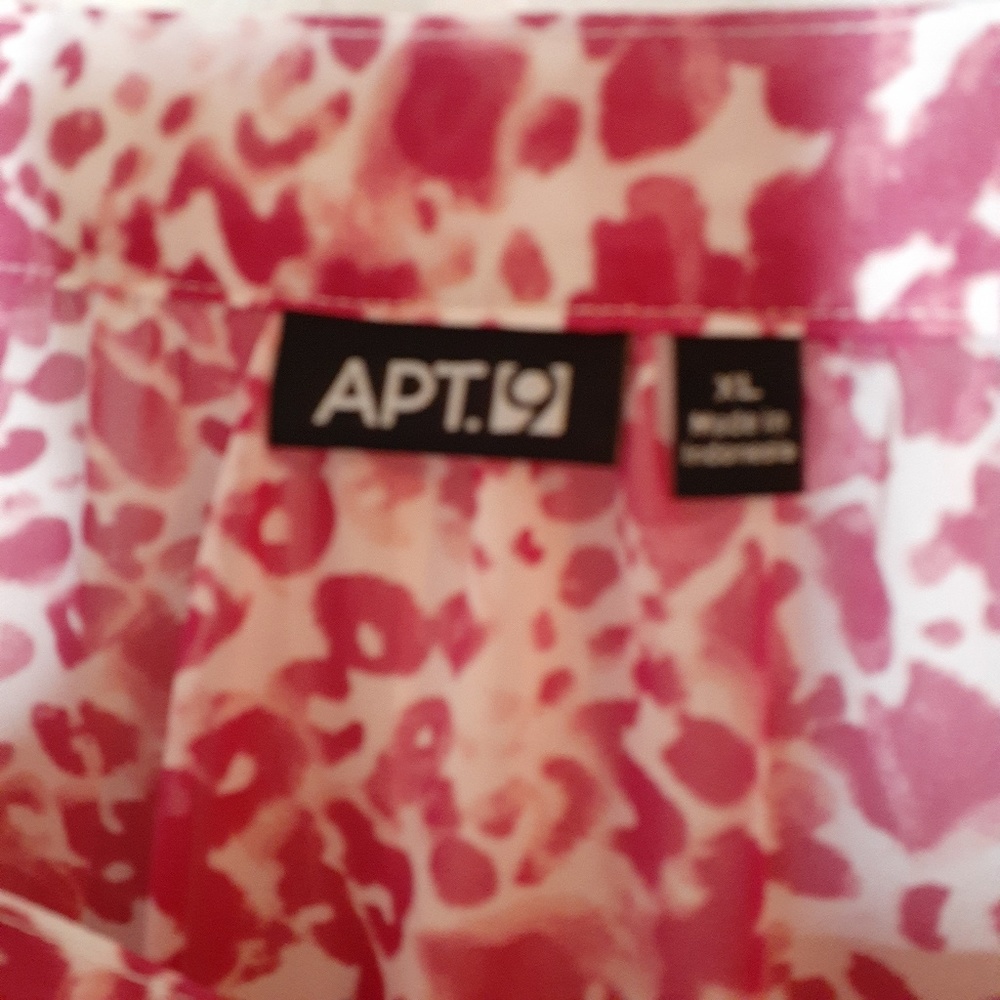 Apt 9 Pink and White Blouse with Peplum - Picture 8 of 8